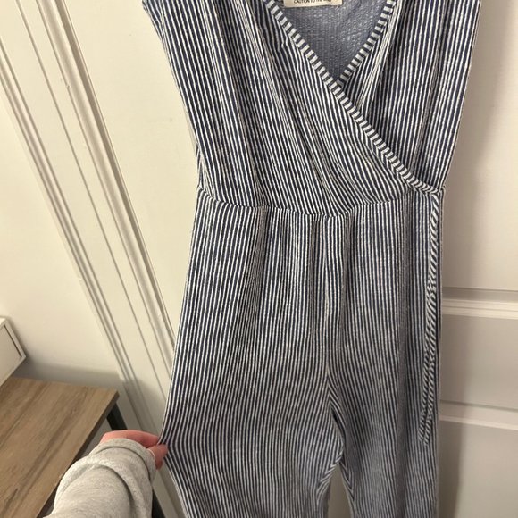 Caution to the Wind Women's Nautical Striped Jumpsuit size Large - Picture 10 of 13